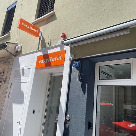Easyhotel Zuerich Main Station Esterno foto