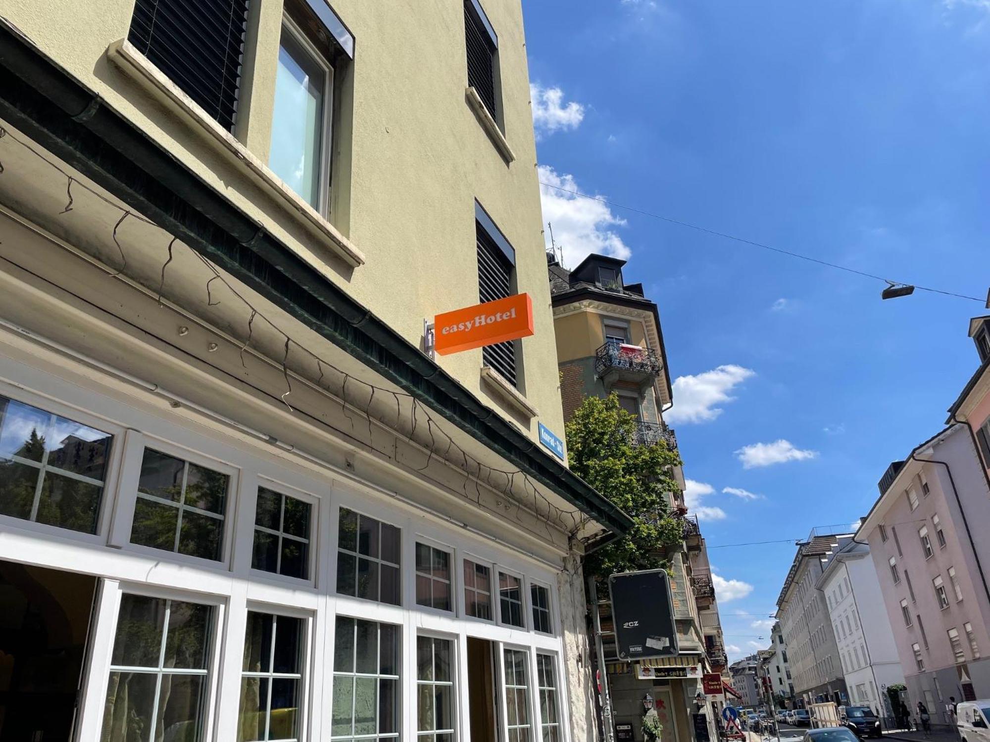 Easyhotel Zuerich Main Station Esterno foto